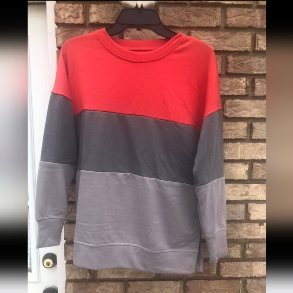 New Women's Coral and Gray Colorblock Sweatshirt, Size Small